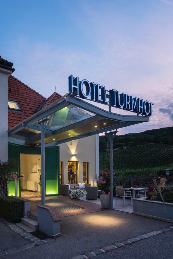 Hotel Turmhof Gumpoldskirchen Exteriör bild